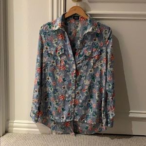 Blue Flower Buttonup